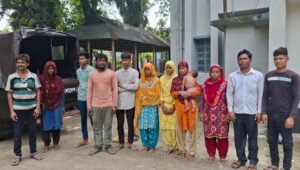 ভূরুঙ্গামারী সীমান্তে ১২ জনকে পুশইন